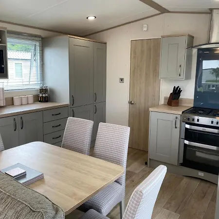 Lake District Prestige Caravan, 3 Bedrooms, Sleeps 8 On Haven