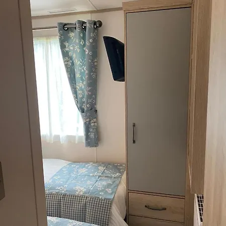 Lake District Prestige Caravan, 3 Bedrooms, Sleeps 8 On Haven Üdülőpark *