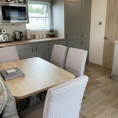 Lake District Prestige Caravan, 3 Bedrooms, Sleeps 8 On Haven