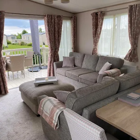Lake District Prestige Caravan, 3 Bedrooms, Sleeps 8 On Haven Tatil parkı Flookburgh