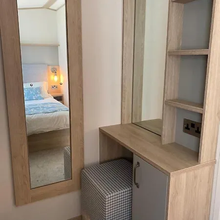 Lake District Prestige Caravan, 3 Bedrooms, Sleeps 8 On Haven Tatil parkı *