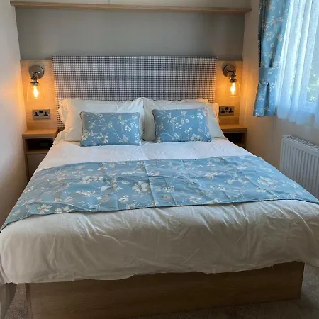 Lake District Prestige Caravan, 3 Bedrooms, Sleeps 8 On Haven *